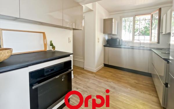 Appartement à vendre    3 pièces • 52,39 m2 Bandol