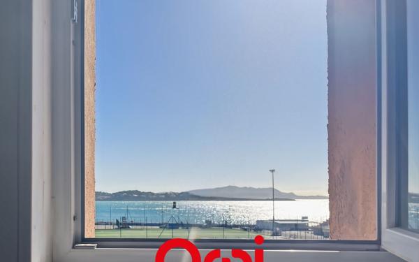 Appartement à vendre    3 pièces • 52,39 m2 Bandol