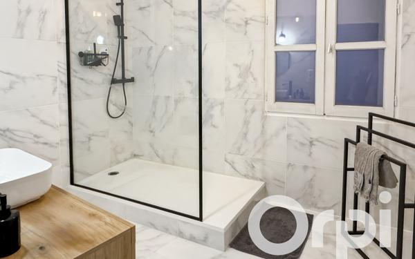 Appartement à vendre    2 pièces • 108 m2 Beaucaire