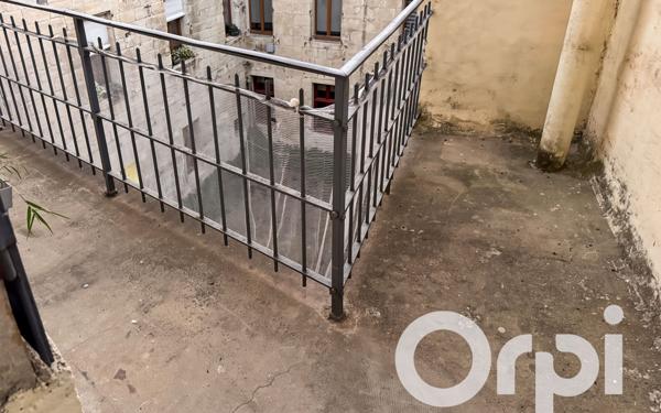 Appartement à vendre    2 pièces • 108 m2 Beaucaire