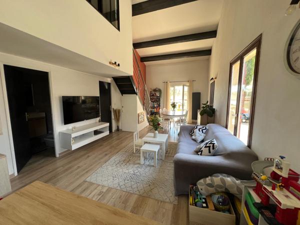 Maison en impasse deux chambres et jardin