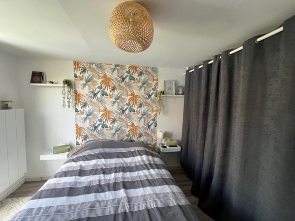 Maison en impasse deux chambres et jardin