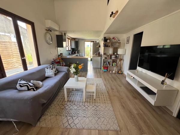 Maison en impasse deux chambres et jardin