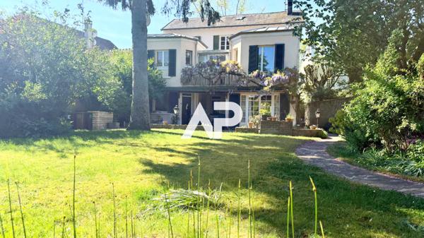 Maison Montmorency 8 pièces 197 m² €840 000 ** - Référence 1617