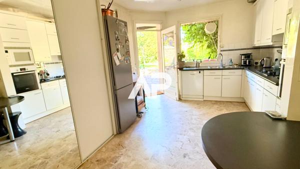 Maison Montmorency 8 pièces 197 m² €840 000 ** - Référence 1617