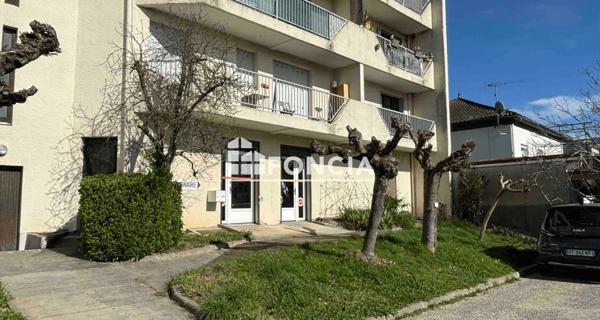 À vendre Local commercial 83 m² - Agen 47000