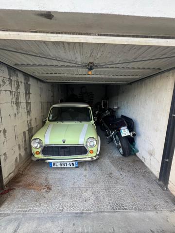 Garage idéalement situé Train/Bus centre ville /vieille ville