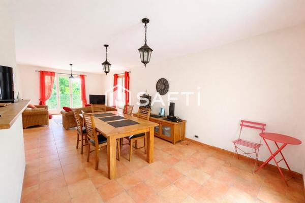 MAISON 4 chambres avec piscine, Garage 60 m²