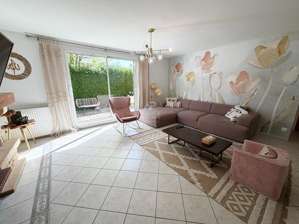Maison d'exception à vendre à Vauréal - 6 pièces, 120 m² sur terrain de 503 m² €453 500 ** - Référence 2284