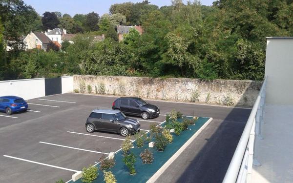 Stationnement à louer    La Ferté-sous-Jouarre