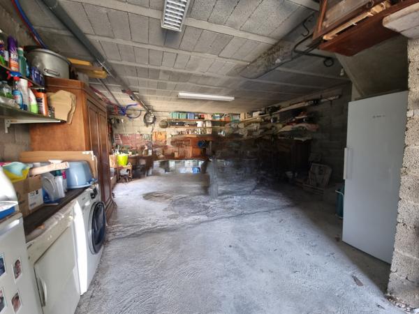 Meria (20287) VIAGER OCCUPÉ- Maison avec studio indépendant et garage à Meria (env 2km de la plage et la marine)