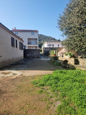 Meria (20287) VIAGER OCCUPÉ- Maison avec studio indépendant et garage à Meria (env 2km de la plage et la marine)