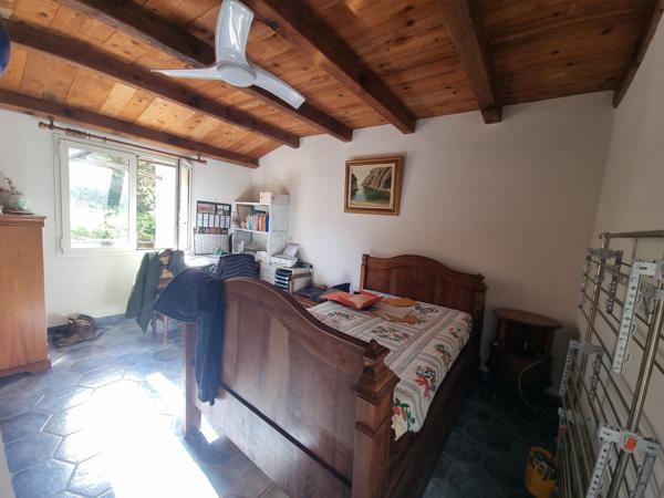 Meria (20287) VIAGER OCCUPÉ- Maison avec studio indépendant et garage à Meria (env 2km de la plage et la marine)