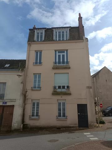 Appartement à louer    3 pièces •  Mamers