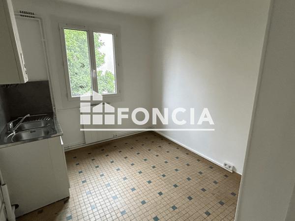 Location Appartement 3 pièces 66.21 m² - 50 RUE HERMITE Nancy 54000