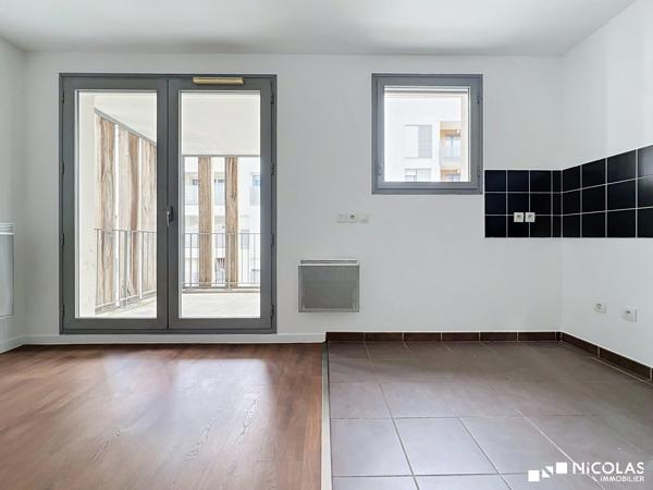 BORDEAUX CHARTRONS – T1 33 M² AVEC BALCON ET PARKING