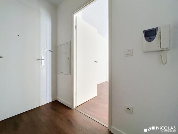 BORDEAUX CHARTRONS – T1 33 M² AVEC BALCON ET PARKING
