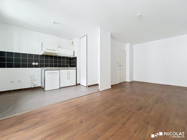 BORDEAUX CHARTRONS – T1 33 M² AVEC BALCON ET PARKING