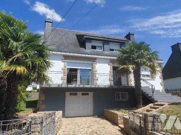 MAISON À VENDRE À PONTIVY (56300) - EXCLUSIVITÉ NOTAIRE - MAISON 5 CHAMBRES AVEC SOUS-SOL ET VÉ...