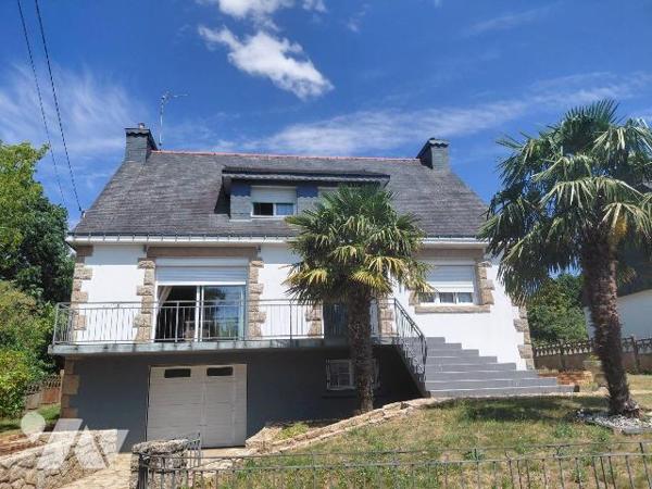 MAISON À VENDRE À PONTIVY (56300) - EXCLUSIVITÉ NOTAIRE - MAISON 5 CHAMBRES AVEC SOUS-SOL ET VÉ...