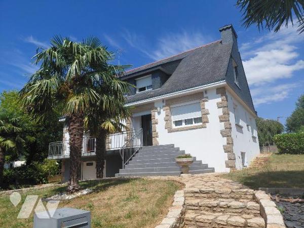 MAISON À VENDRE À PONTIVY (56300) - EXCLUSIVITÉ NOTAIRE - MAISON 5 CHAMBRES AVEC SOUS-SOL ET VÉ...