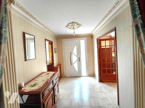 MAISON À VENDRE À PONTIVY (56300) - EXCLUSIVITÉ NOTAIRE - MAISON 5 CHAMBRES AVEC SOUS-SOL ET VÉ...