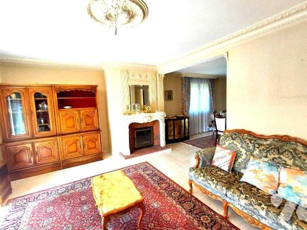 MAISON À VENDRE À PONTIVY (56300) - EXCLUSIVITÉ NOTAIRE - MAISON 5 CHAMBRES AVEC SOUS-SOL ET VÉ...