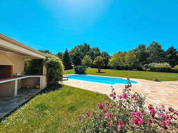 Maison 5 chambres, piscine et double garage - Golf de Nantes / Sautron