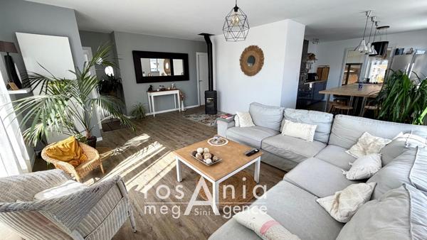 Maison à SABLES D OLONNE, 85180 - 7 pièces 143m²