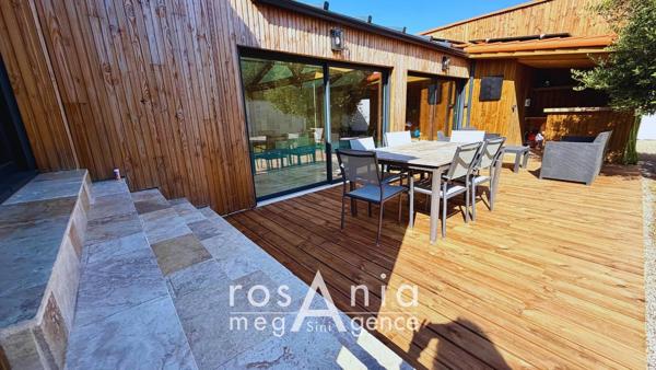 Maison à SABLES D OLONNE, 85180 - 7 pièces 143m²