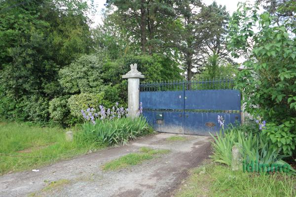 MAGNIFIQUE TERRAIN CONSTRUCTIBLE, DANS PROPRIETE D'EXCEPTION, DE 400 M2. A 10 MN DE LA ROCHELLE. La Jarrie (17220)