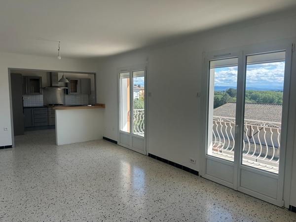Maison à Pennautier avec jardin, garage, et possibilité 2 logements
