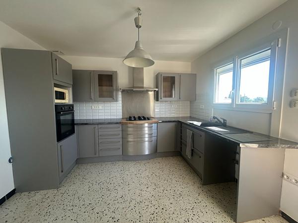 Maison à Pennautier avec jardin, garage, et possibilité 2 logements
