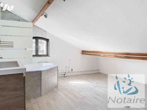 Maison secteur marché couvert