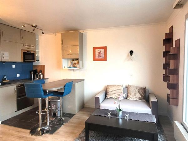 2 pièces lumineux 33 m² avec terrasse 11 m² BUTTES CHAUMONT