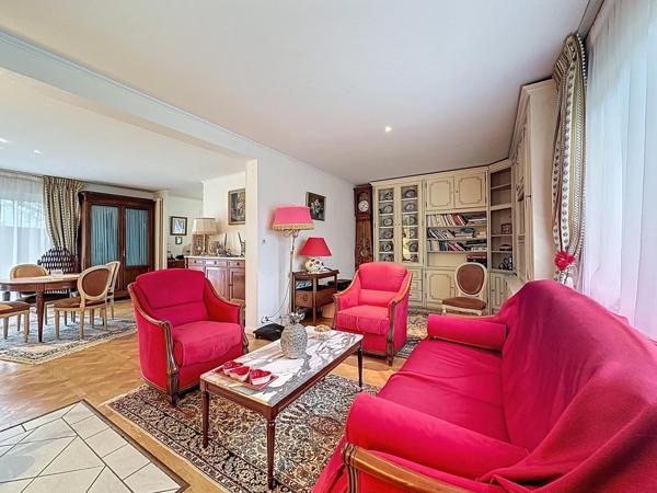 idéalement placée, proche toutes commodités