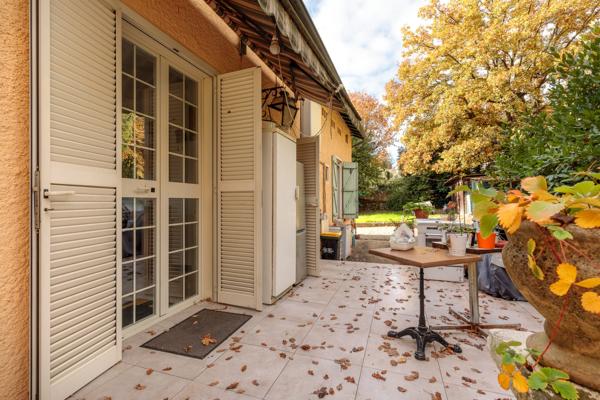 Peymeinade maison de charme à rénover, plein sud, potentiel