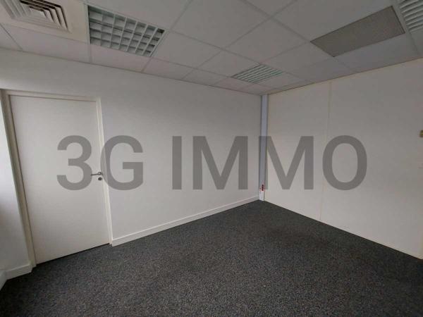 Location / Local Commercial