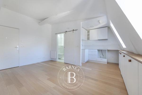 Paris 8ème, Appartement  22 m² à vendre