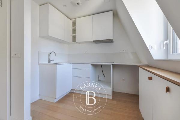 Paris 8ème, Appartement  22 m² à vendre