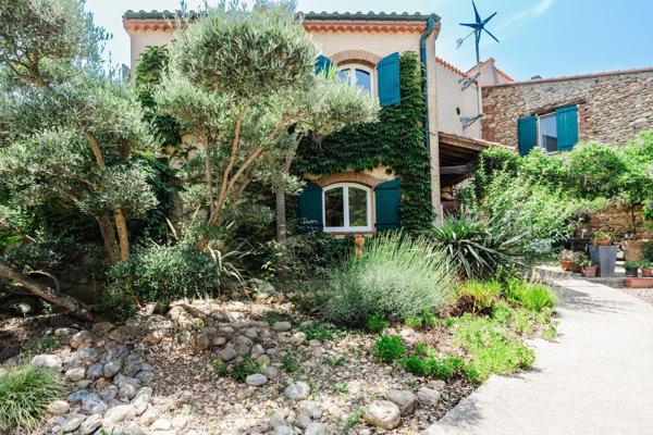 Vente Maison de luxe Thuir 10 Pièces 345 m²