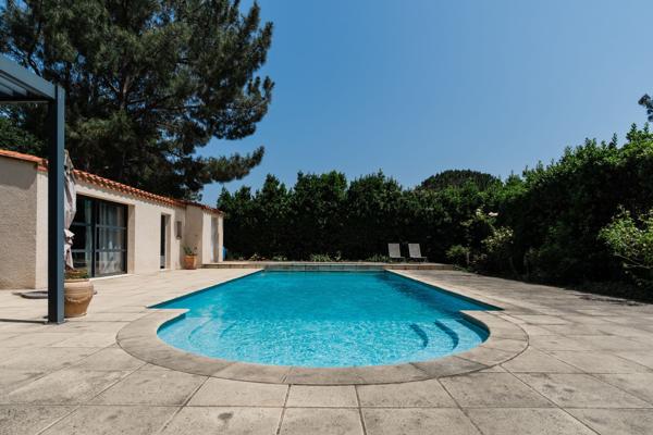Vente Maison de luxe Thuir 10 Pièces 345 m²