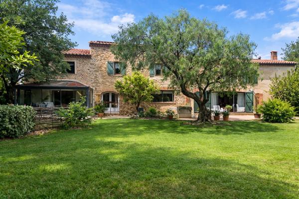 Vente Maison de luxe Thuir 10 Pièces 345 m²