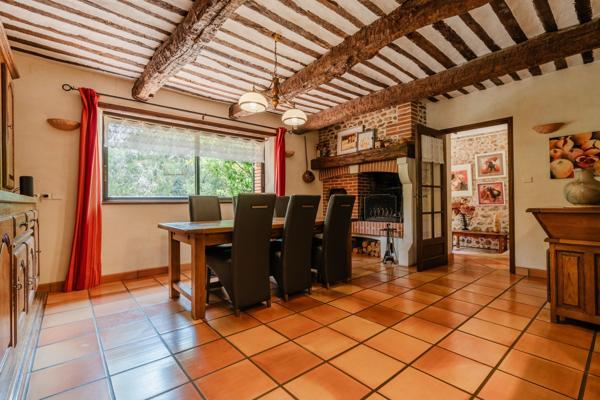 Vente Maison de luxe Thuir 10 Pièces 345 m²
