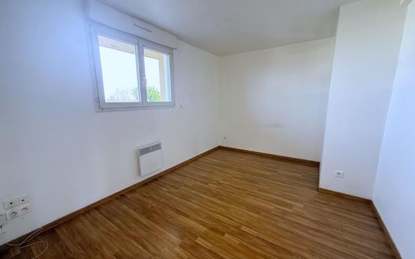 Appartement à louer    3 pièces •  Beautor