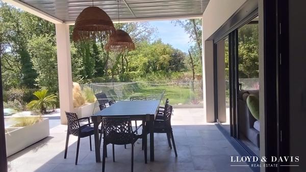 Maison contemporane à vendre