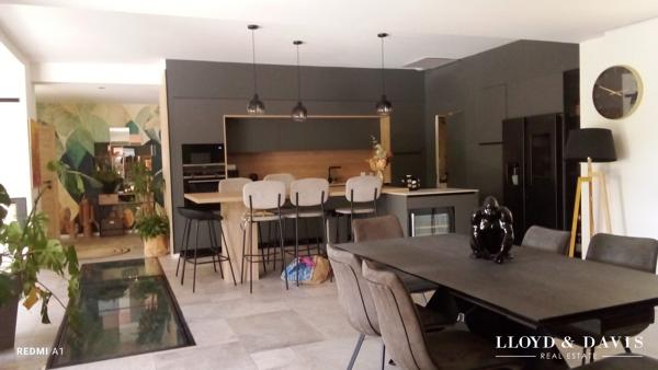 Maison contemporane à vendre
