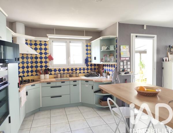 Maison à vendre 5 pièces 131 m² Tizac-de-Lapouyade