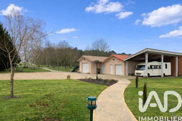 Maison à vendre 5 pièces 131 m² Tizac-de-Lapouyade