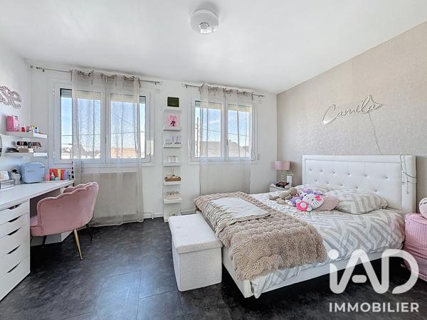 Maison à vendre 8 pièces 149,39 m² Paray-Vieille-Poste